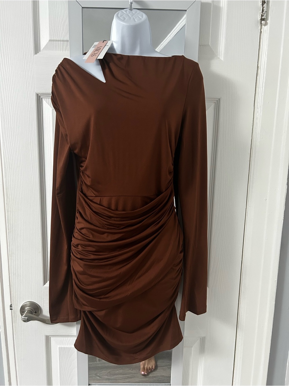 Ruched Long-Sleeve Midi Dress in Rich Brown